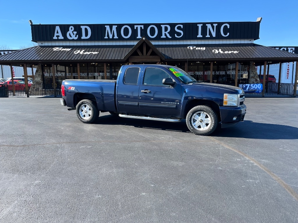 2009 Chevrolet Silverado 1500 4WD Ext Cab 143.5" LT