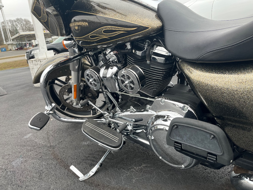 Harley-Davidson FLHXS  2017