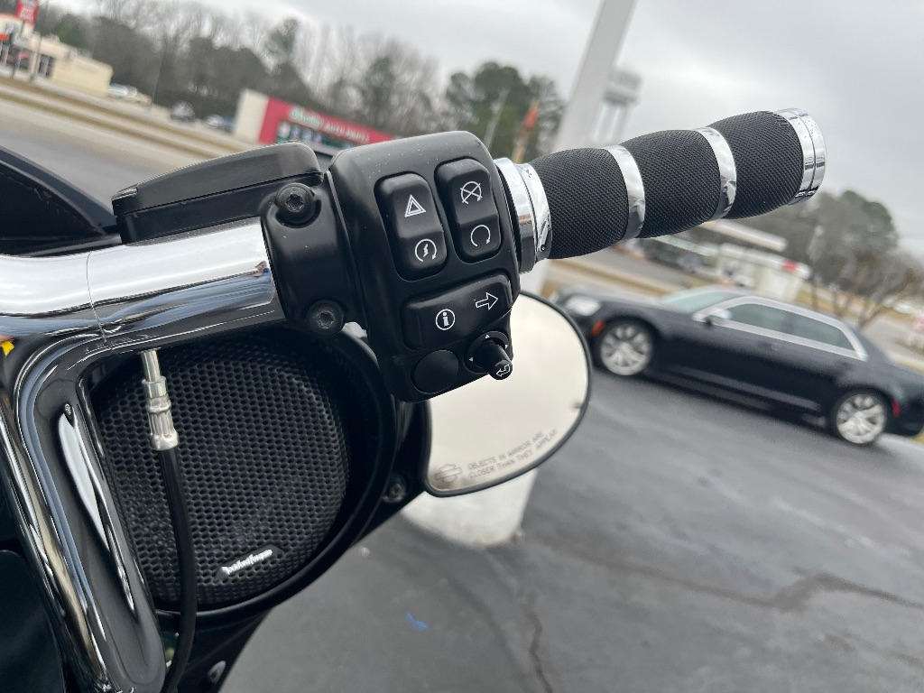 Harley-Davidson FLHXS  2017