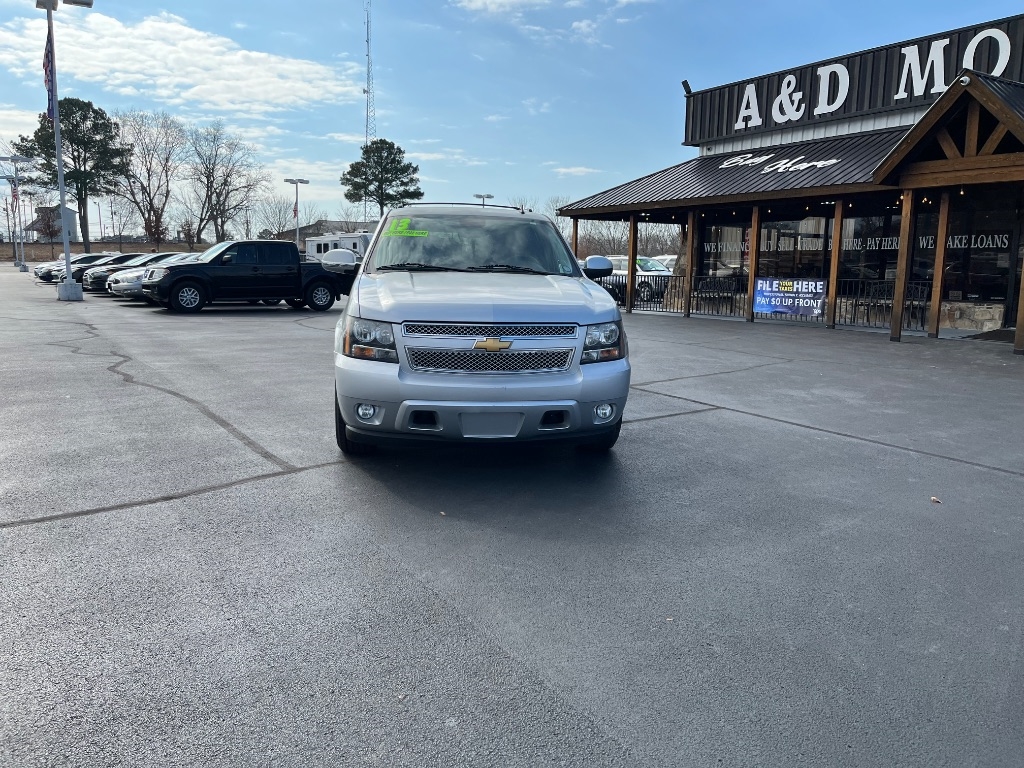 Chevrolet Suburban 2WD 4dr 1500 LT 2013
