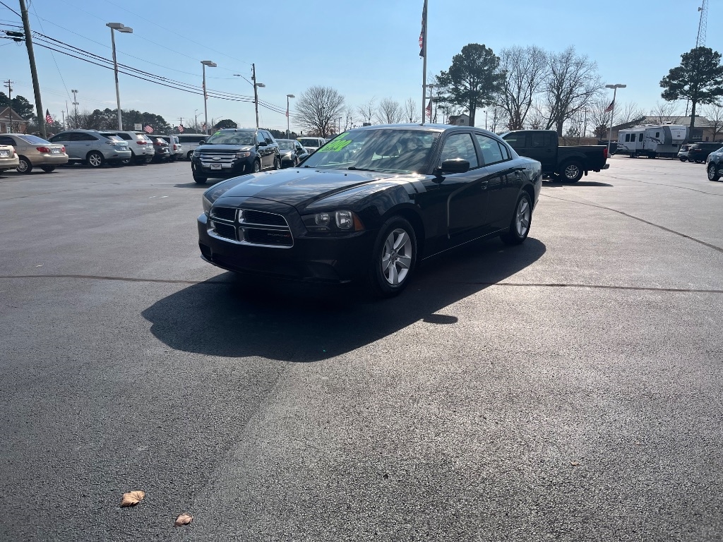 Dodge Charger 4dr Sdn SE RWD 2013