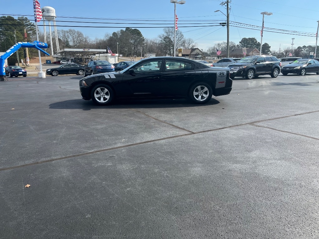 Dodge Charger 4dr Sdn SE RWD 2013