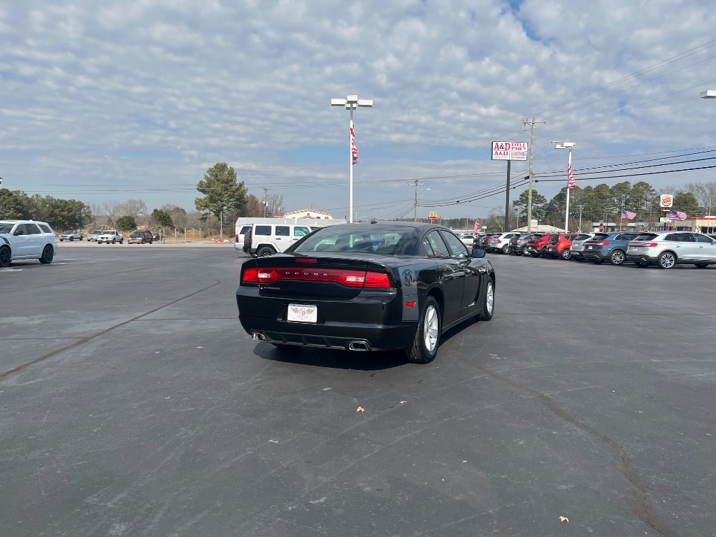Dodge Charger 4dr Sdn SE RWD 2013