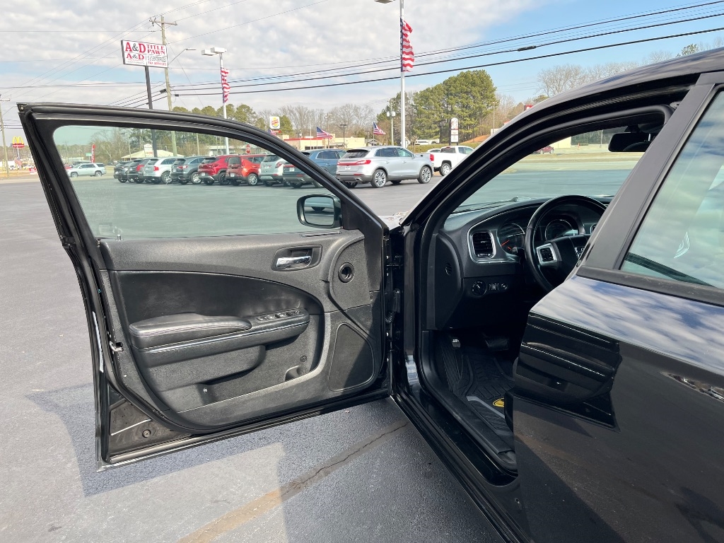 Dodge Charger 4dr Sdn SE RWD 2013