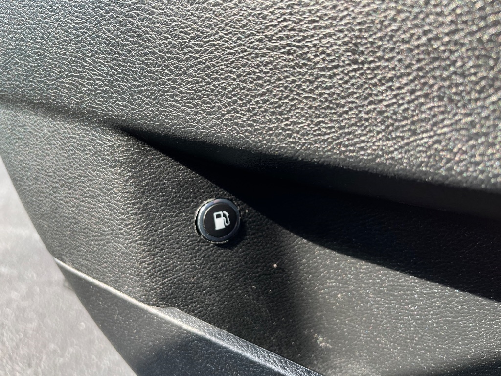 Dodge Charger 4dr Sdn SE RWD 2013