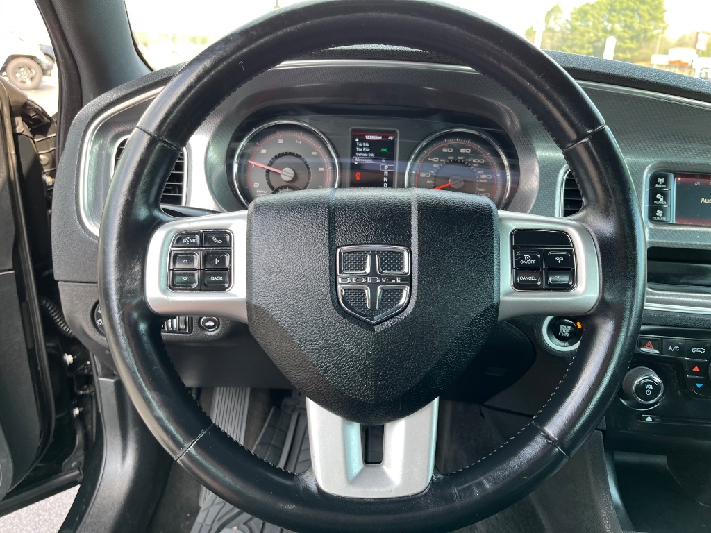 Dodge Charger 4dr Sdn SE RWD 2013