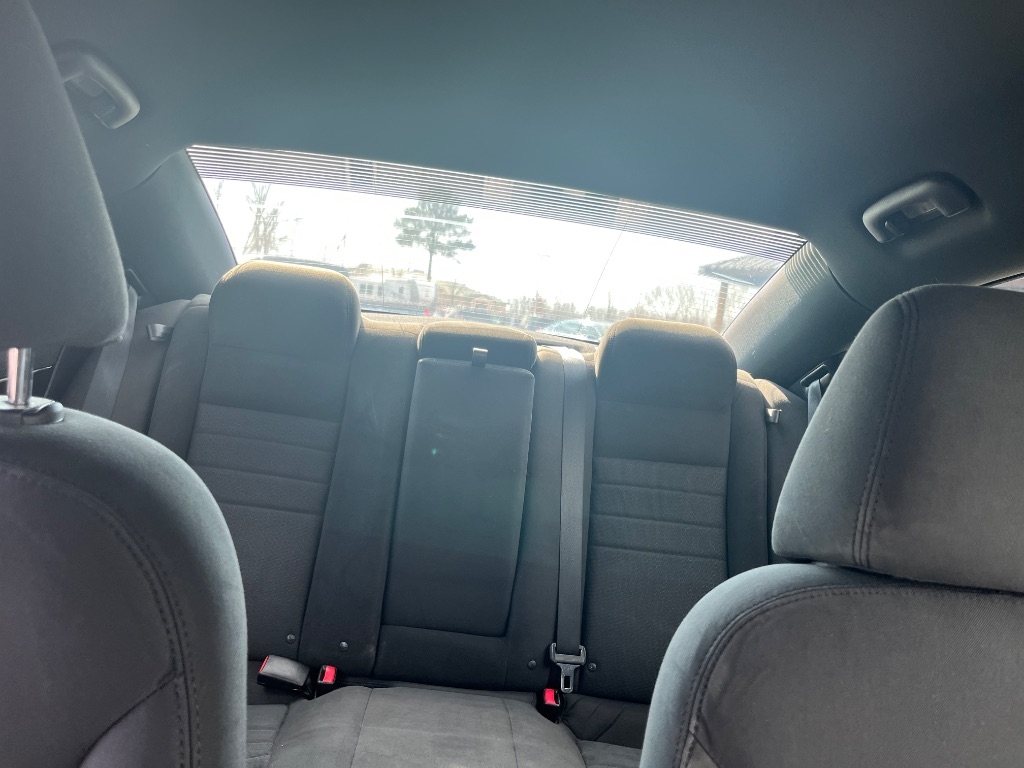 Dodge Charger 4dr Sdn SE RWD 2013