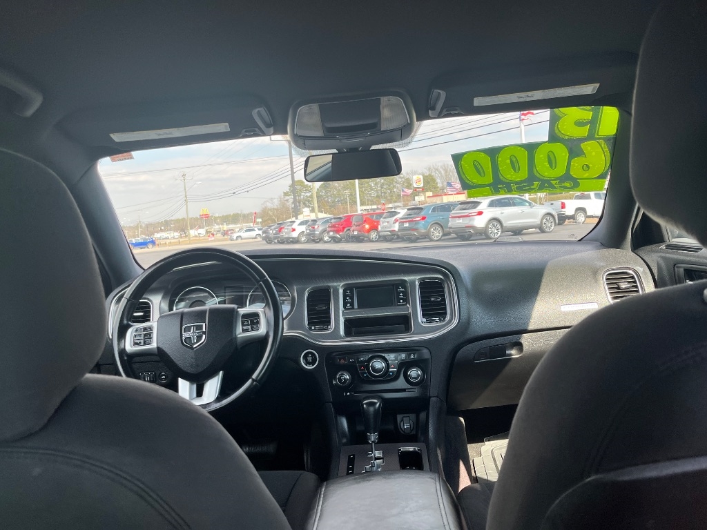 Dodge Charger 4dr Sdn SE RWD 2013