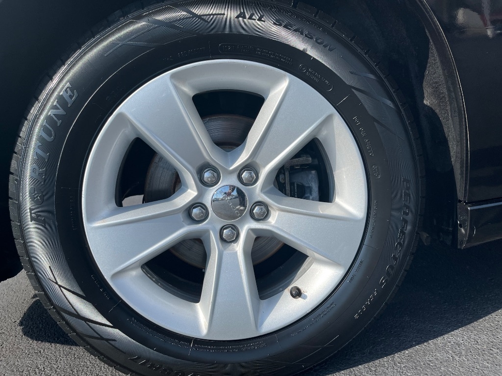 Dodge Charger 4dr Sdn SE RWD 2013