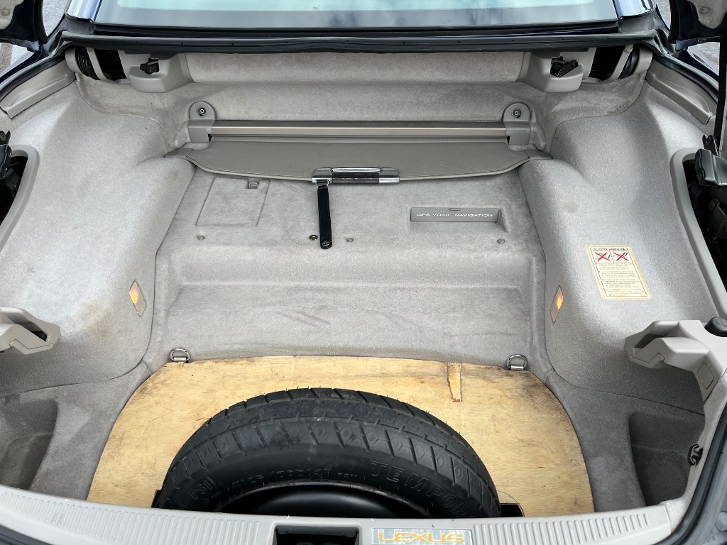 Lexus SC 430 2dr Convertible 2002