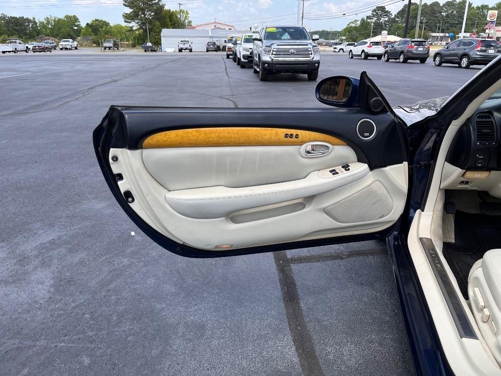 Lexus SC 430 2dr Convertible 2002