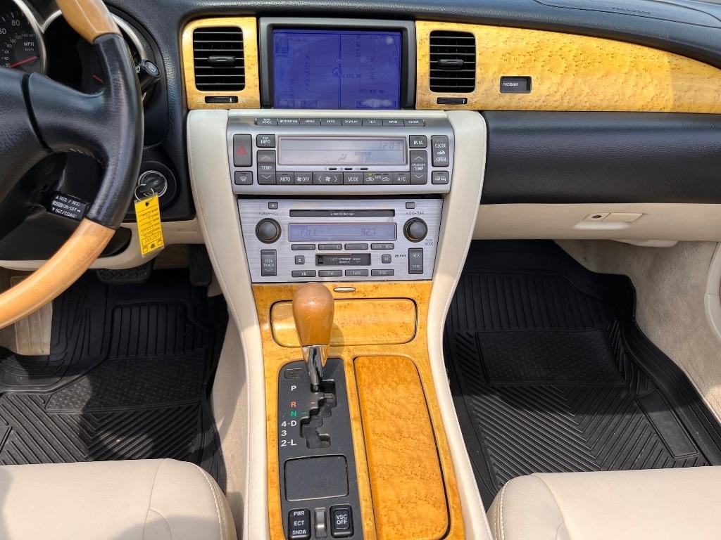 Lexus SC 430 2dr Convertible 2002