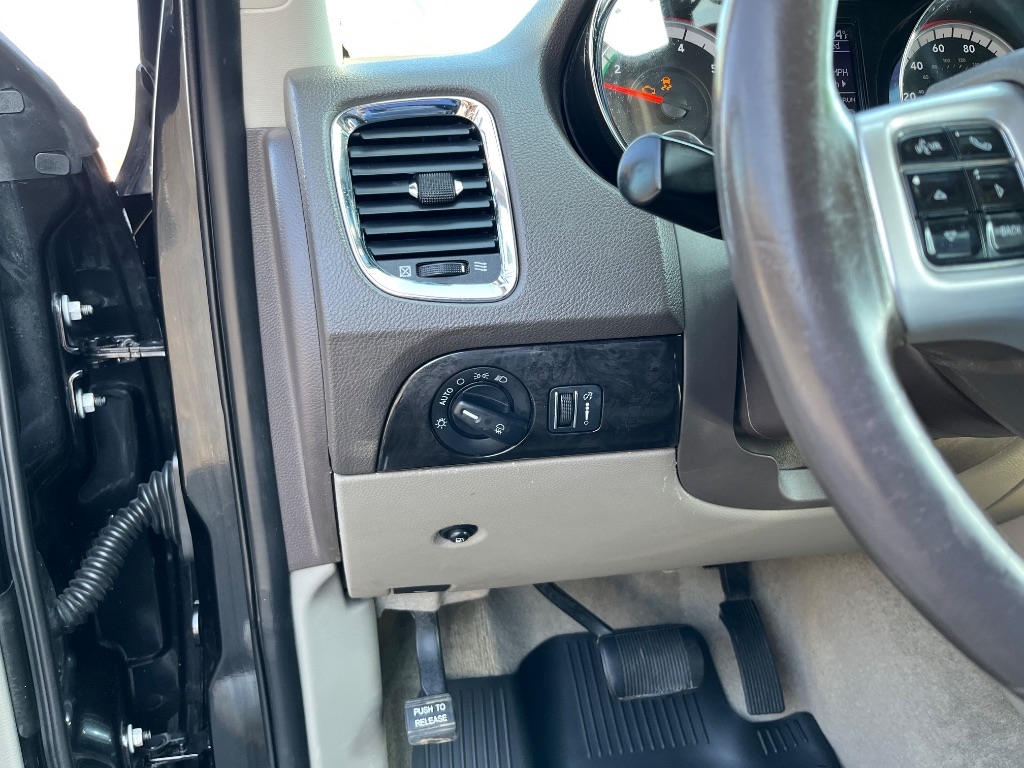 Dodge Durango 2WD 4dr Crew 2012