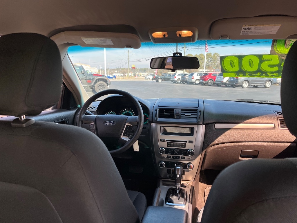 Ford Fusion 4dr Sdn SE FWD 2010