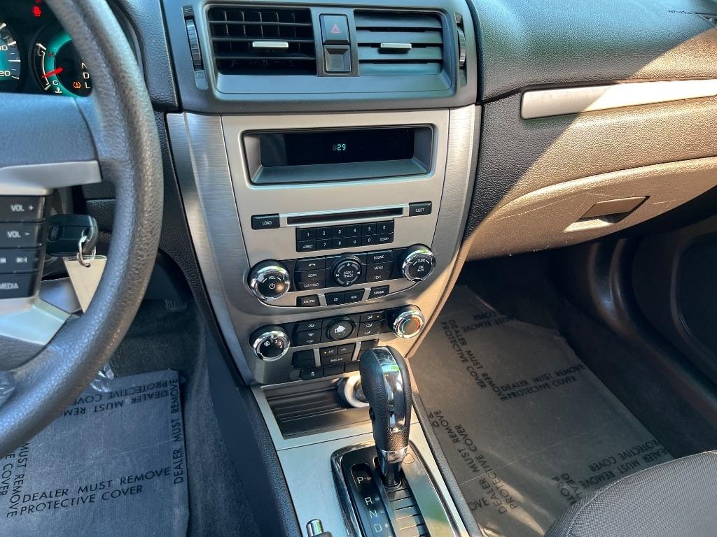 Ford Fusion 4dr Sdn SE FWD 2010