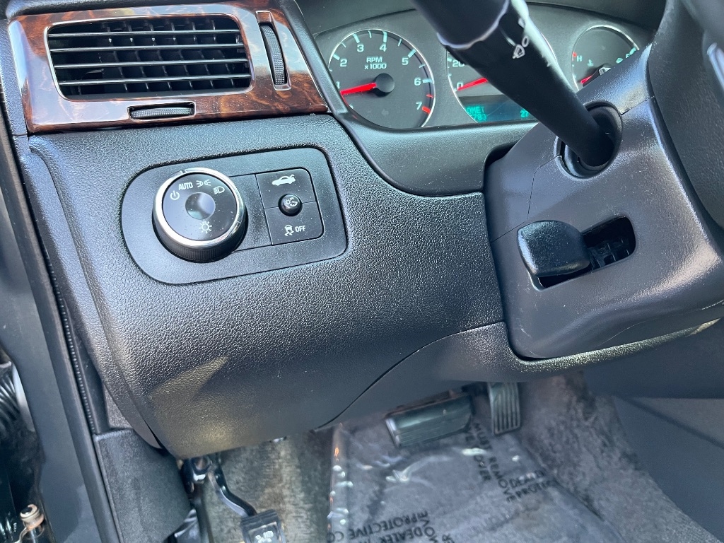 Chevrolet Impala 4dr Sdn LT Fleet 2012