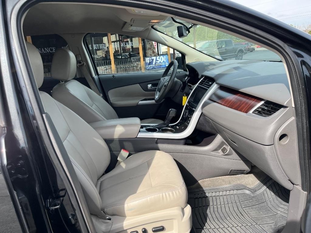 Ford Edge 4dr Limited FWD 2012