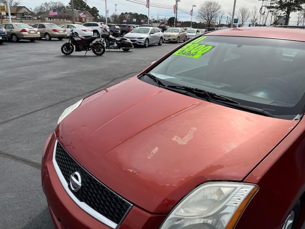 Nissan Sentra 4dr Sdn I4 CVT 2.0 SR 2011