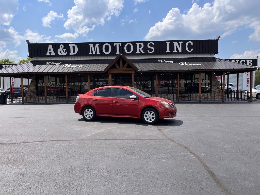 Nissan Sentra 4dr Sdn I4 CVT 2.0 SR 2011