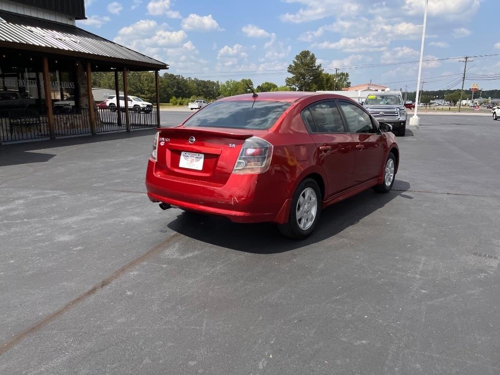 Nissan Sentra 4dr Sdn I4 CVT 2.0 SR 2011
