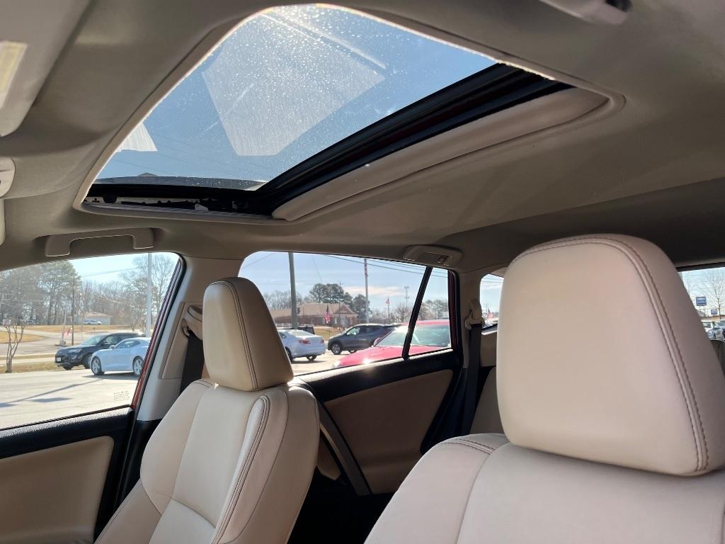 Toyota RAV4 FWD 4dr Limited (Natl) 2015