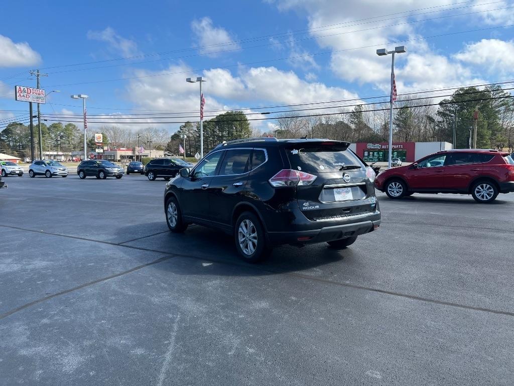 Nissan Rogue FWD 4dr SV 2014