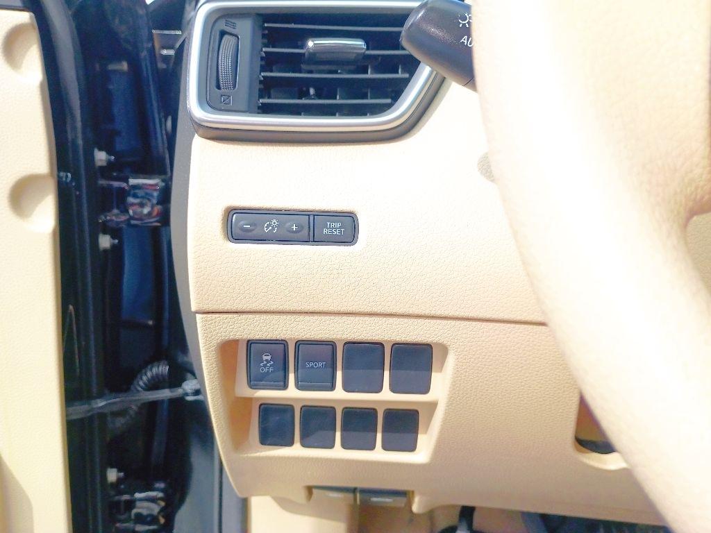 Nissan Rogue FWD 4dr SV 2014