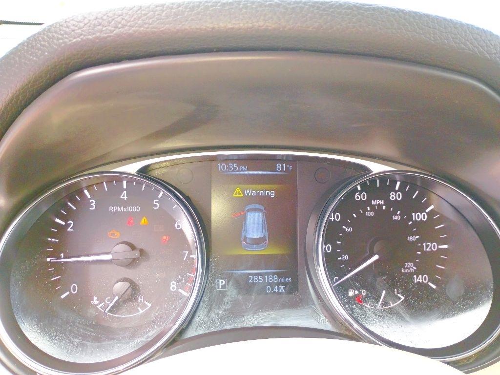 Nissan Rogue FWD 4dr SV 2014