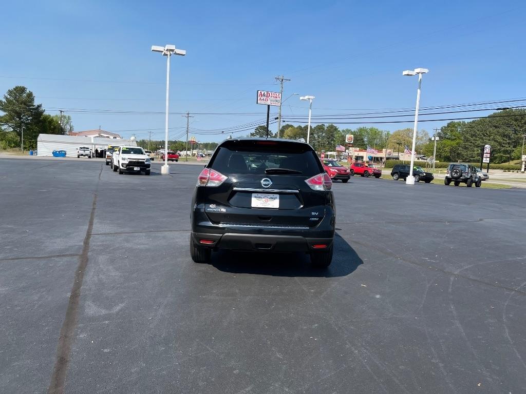 Nissan Rogue FWD 4dr SV 2014