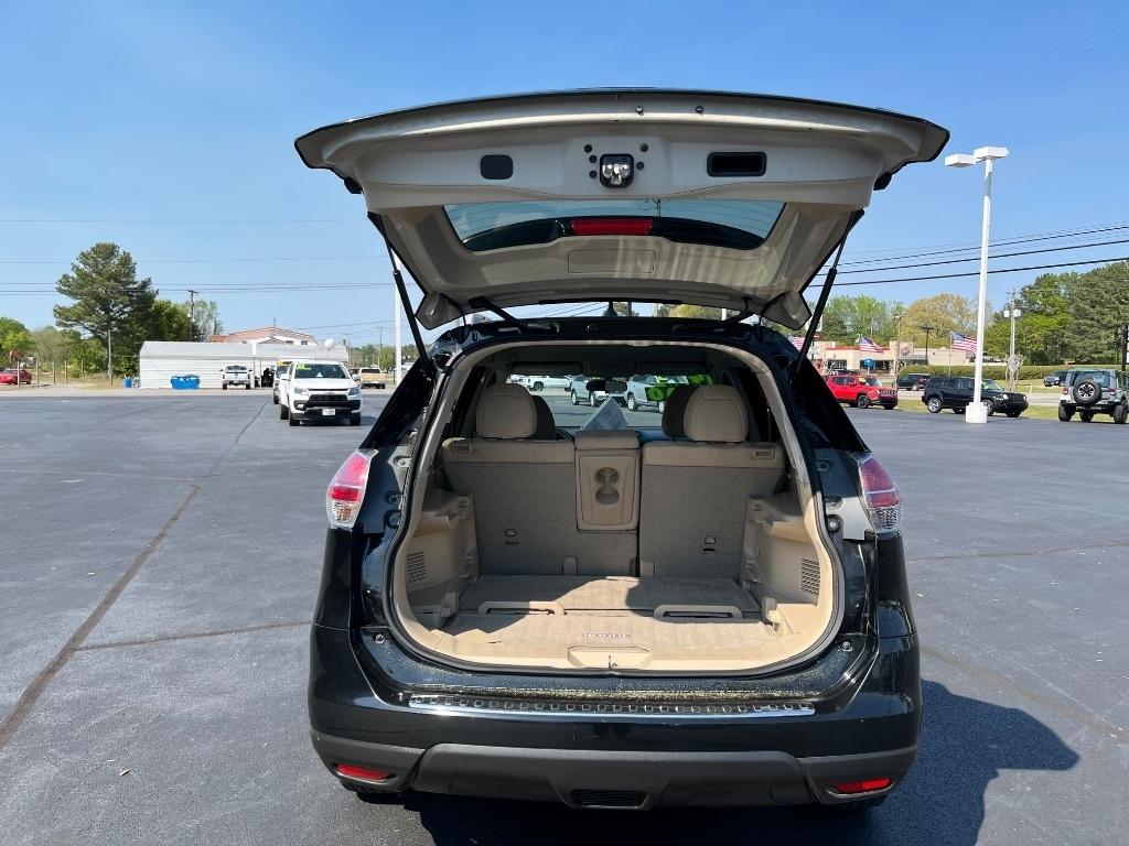 Nissan Rogue FWD 4dr SV 2014