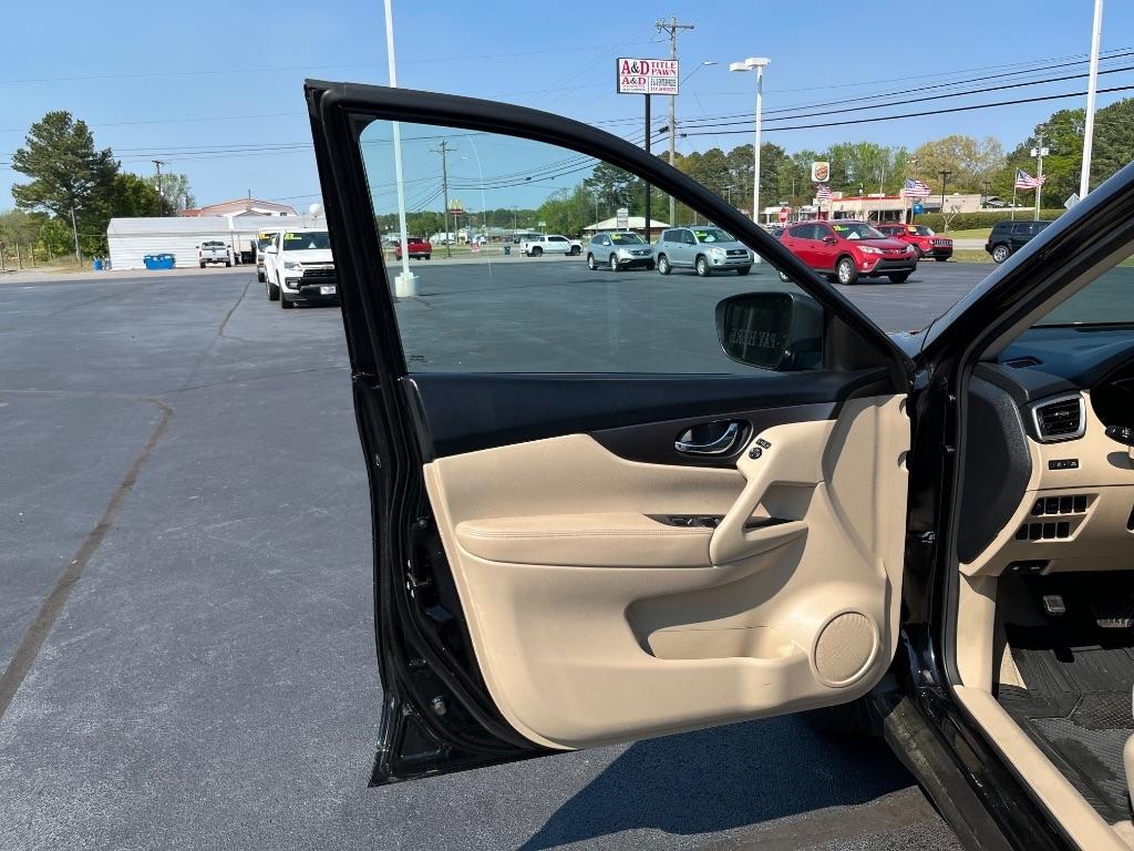 Nissan Rogue FWD 4dr SV 2014