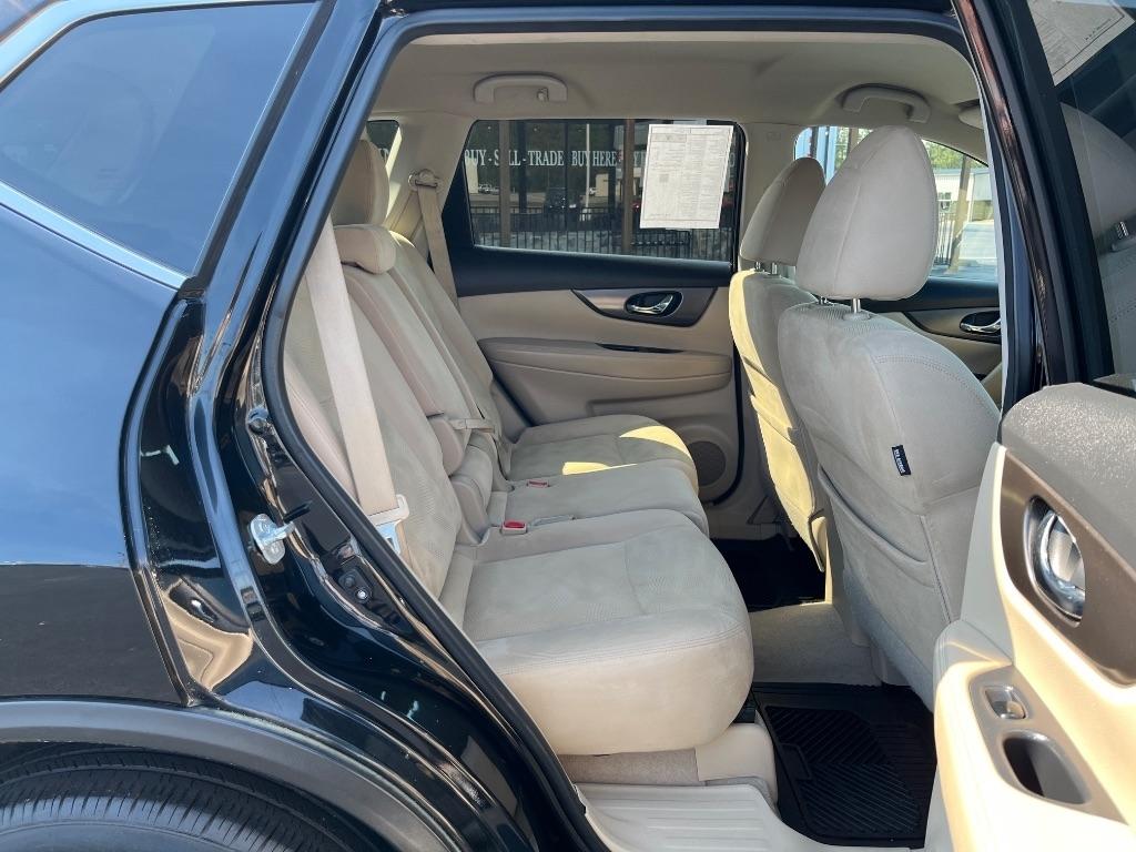 Nissan Rogue FWD 4dr SV 2014