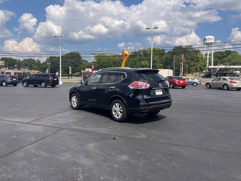 Nissan Rogue FWD 4dr SV 2014