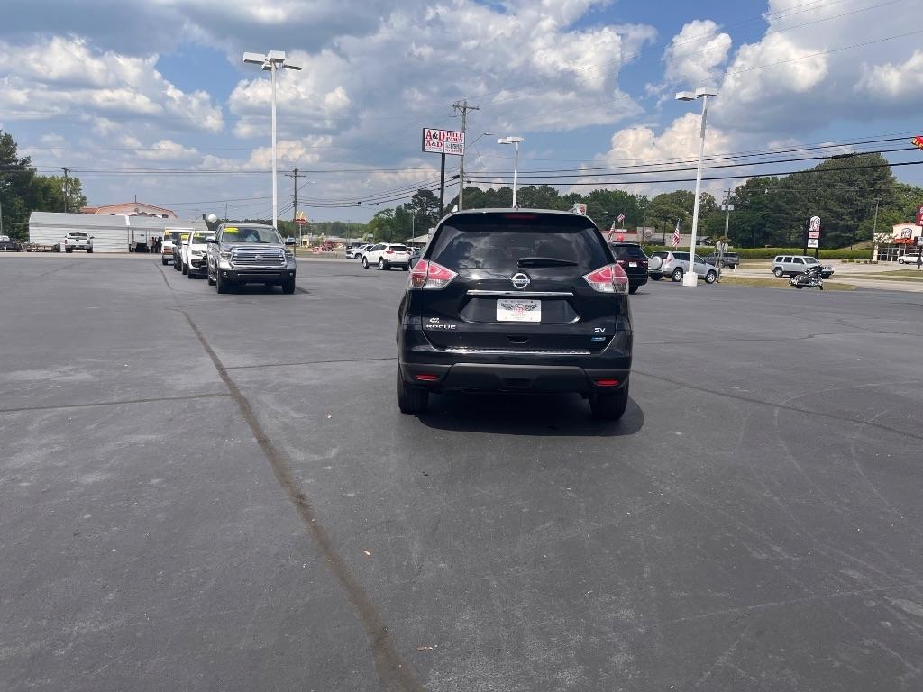 Nissan Rogue FWD 4dr SV 2014