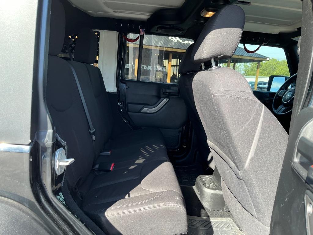 Jeep Wrangler Unlimited Sport 2013