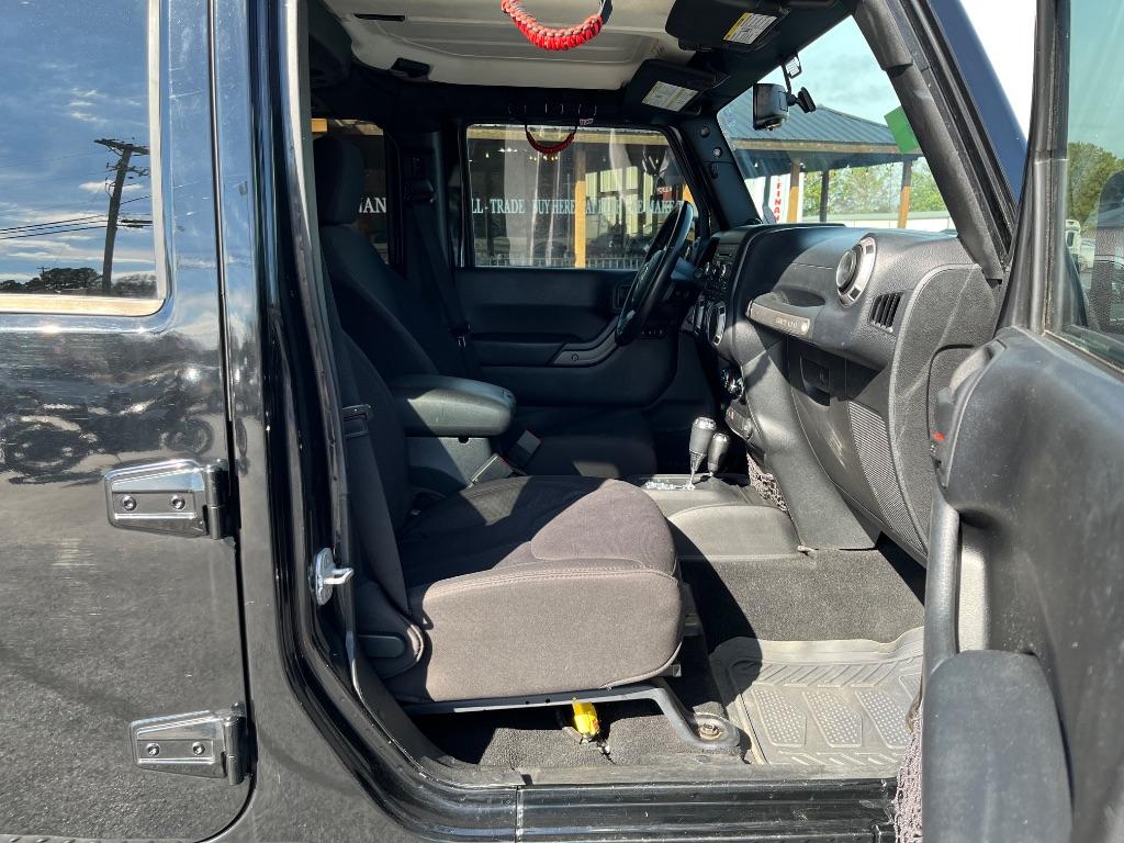 Jeep Wrangler Unlimited Sport 2013