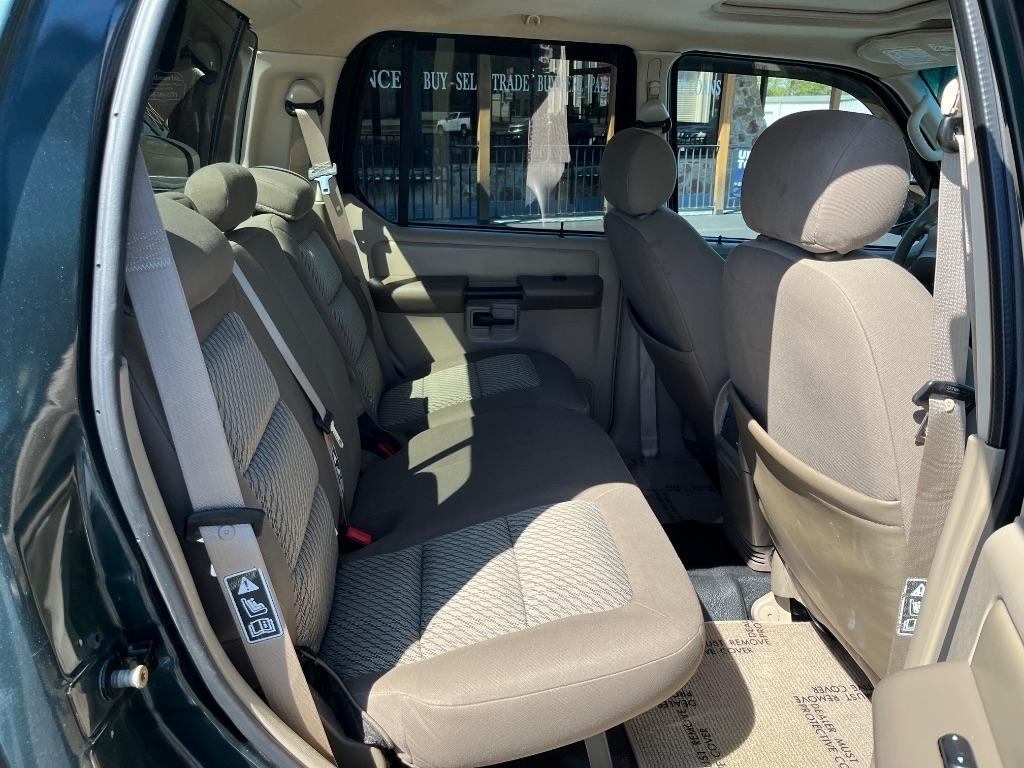 Ford Explorer Sport Trac 4dr 126" WB XLT Premium 2004