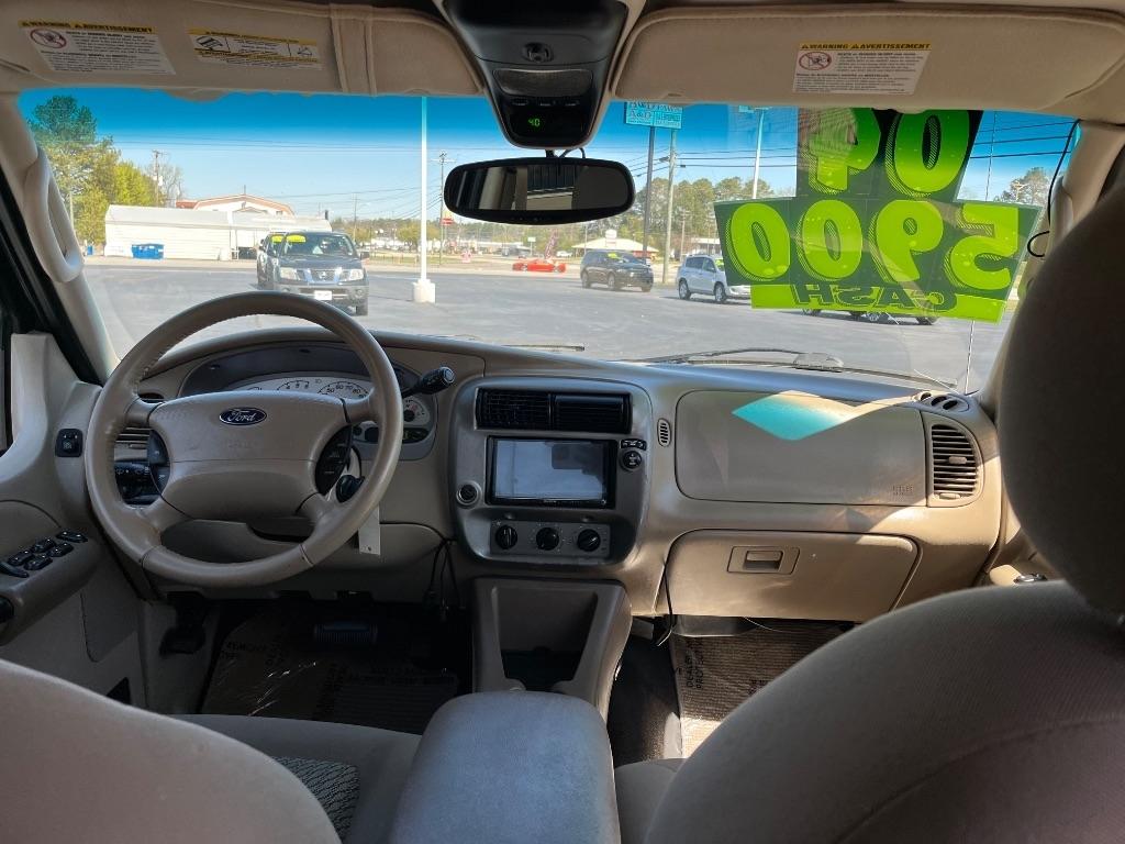 Ford Explorer Sport Trac 4dr 126" WB XLT Premium 2004