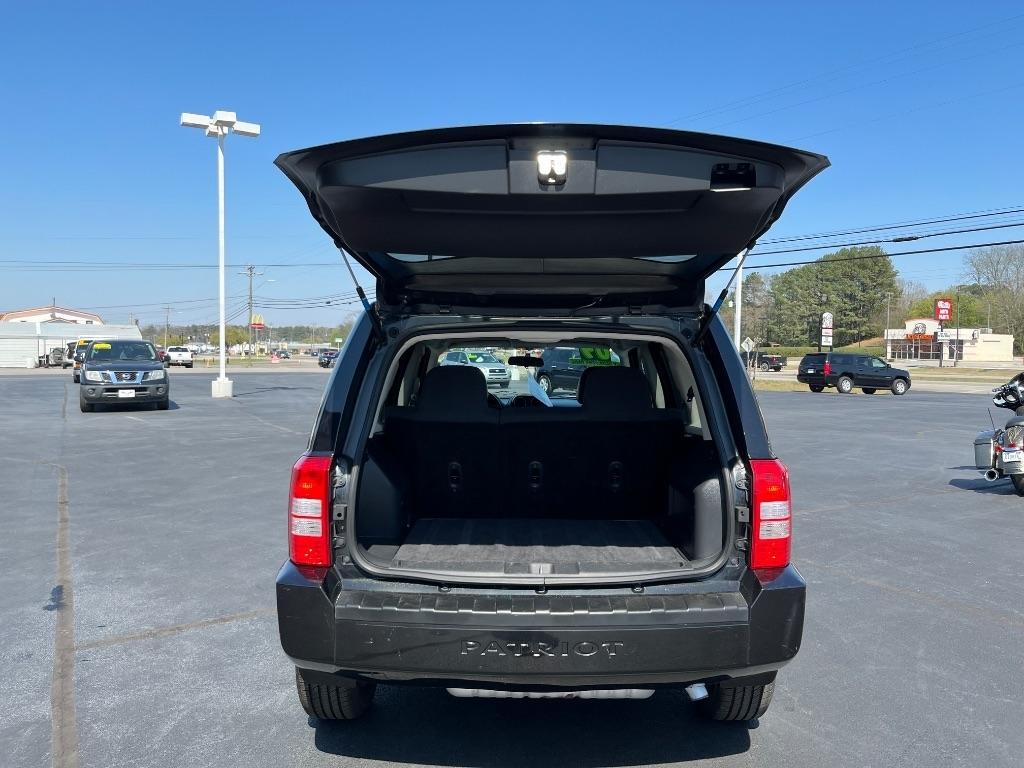 Jeep Patriot FWD 4dr Sport 2009