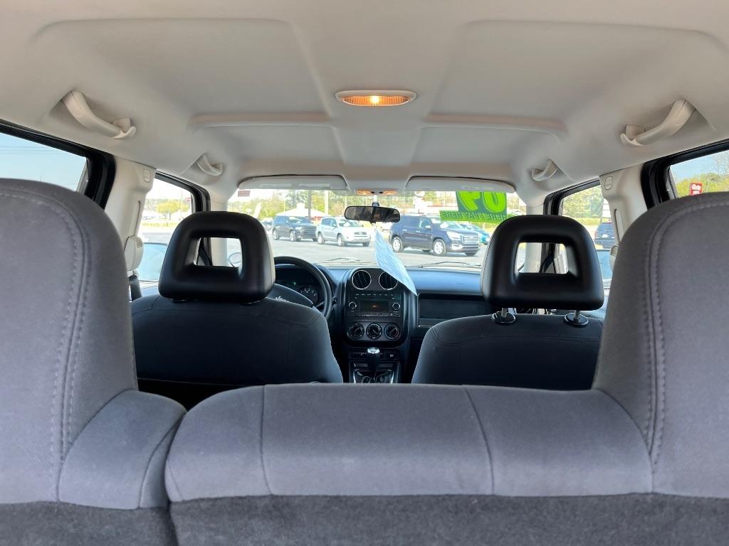 Jeep Patriot FWD 4dr Sport 2009