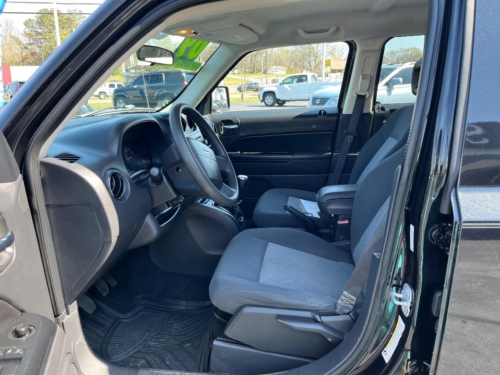 Jeep Patriot FWD 4dr Sport 2009