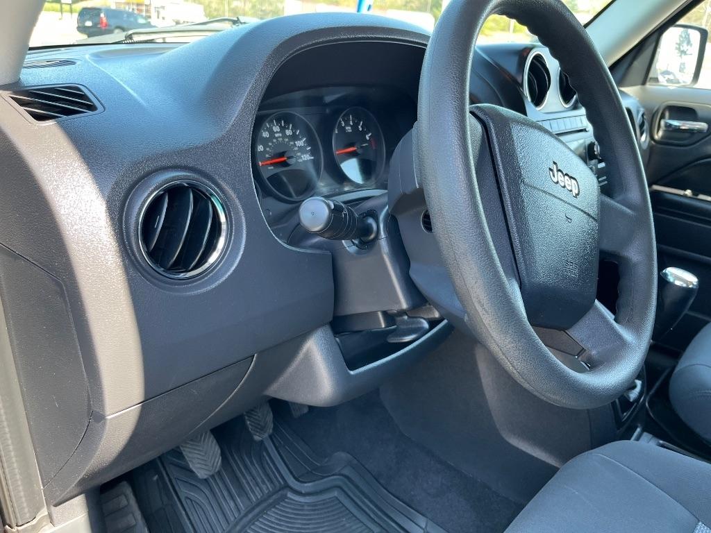 Jeep Patriot FWD 4dr Sport 2009