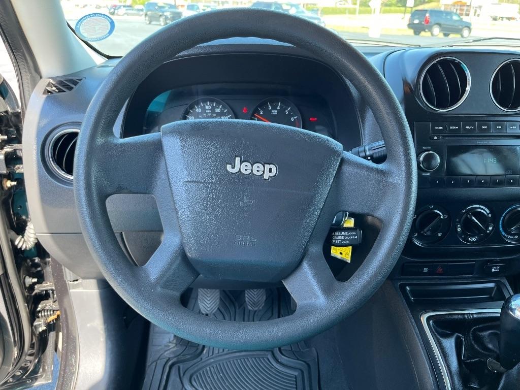 Jeep Patriot FWD 4dr Sport 2009