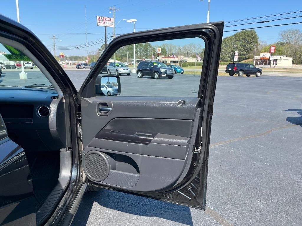 Jeep Patriot FWD 4dr Sport 2009