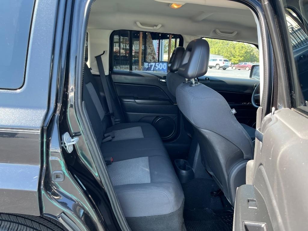 Jeep Patriot FWD 4dr Sport 2009