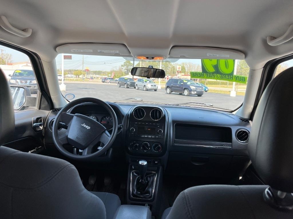 Jeep Patriot FWD 4dr Sport 2009