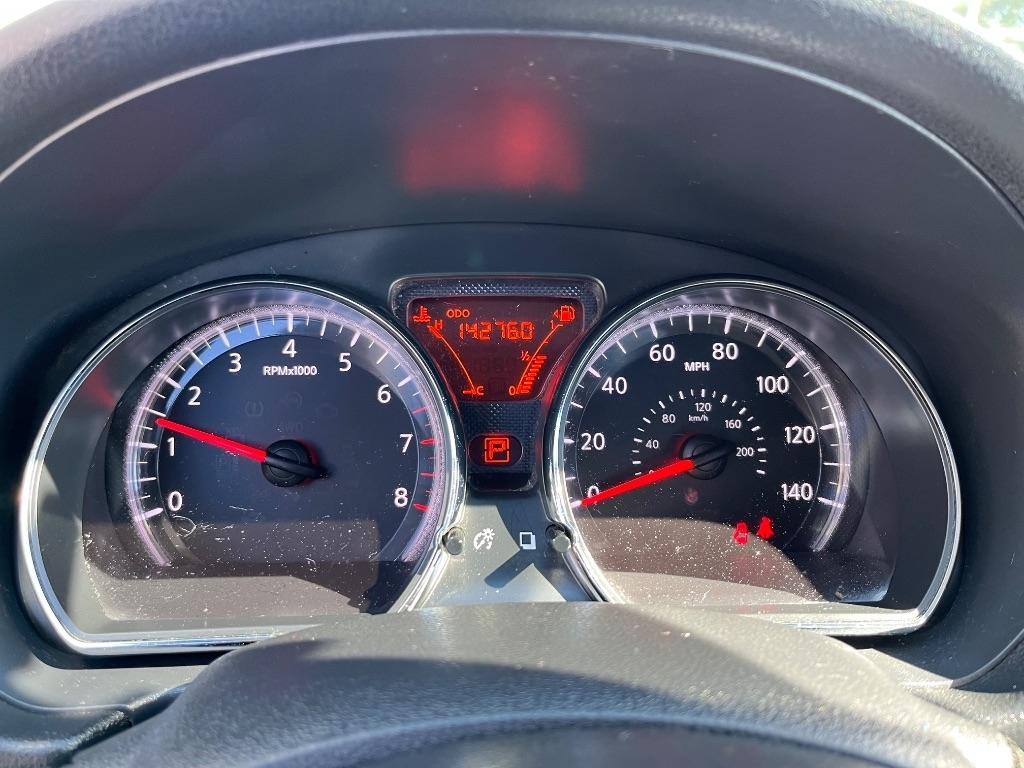 Nissan Versa Note 5dr HB CVT 1.6 S Plus 2014