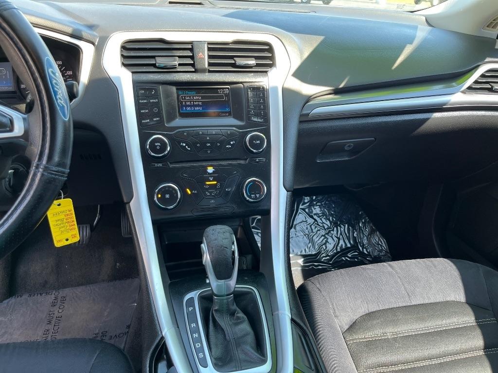 Ford Fusion 4dr Sdn SE FWD 2014