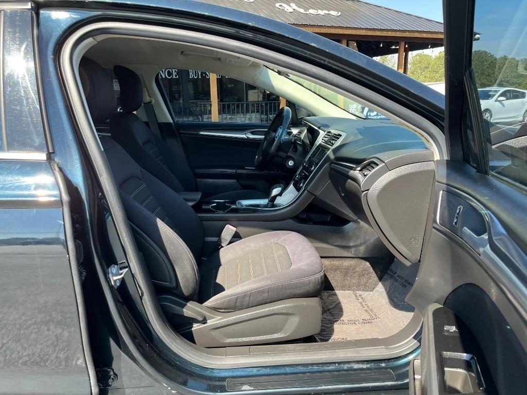 Ford Fusion 4dr Sdn SE FWD 2014