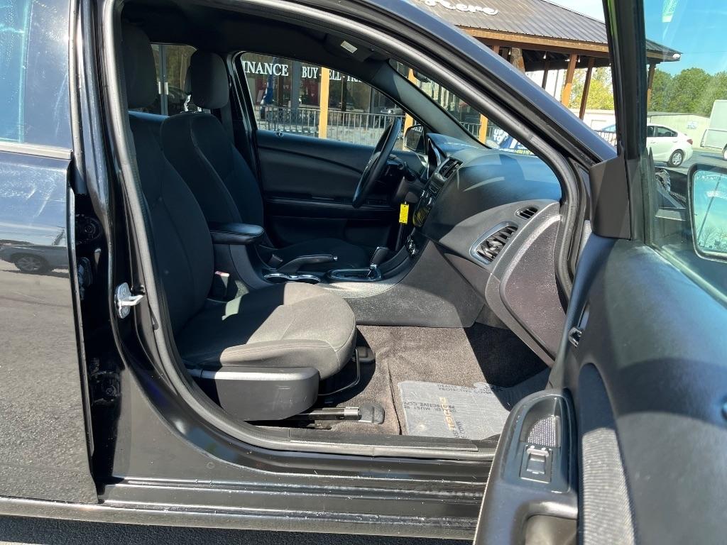 Dodge Avenger 4dr Sdn SE 2014